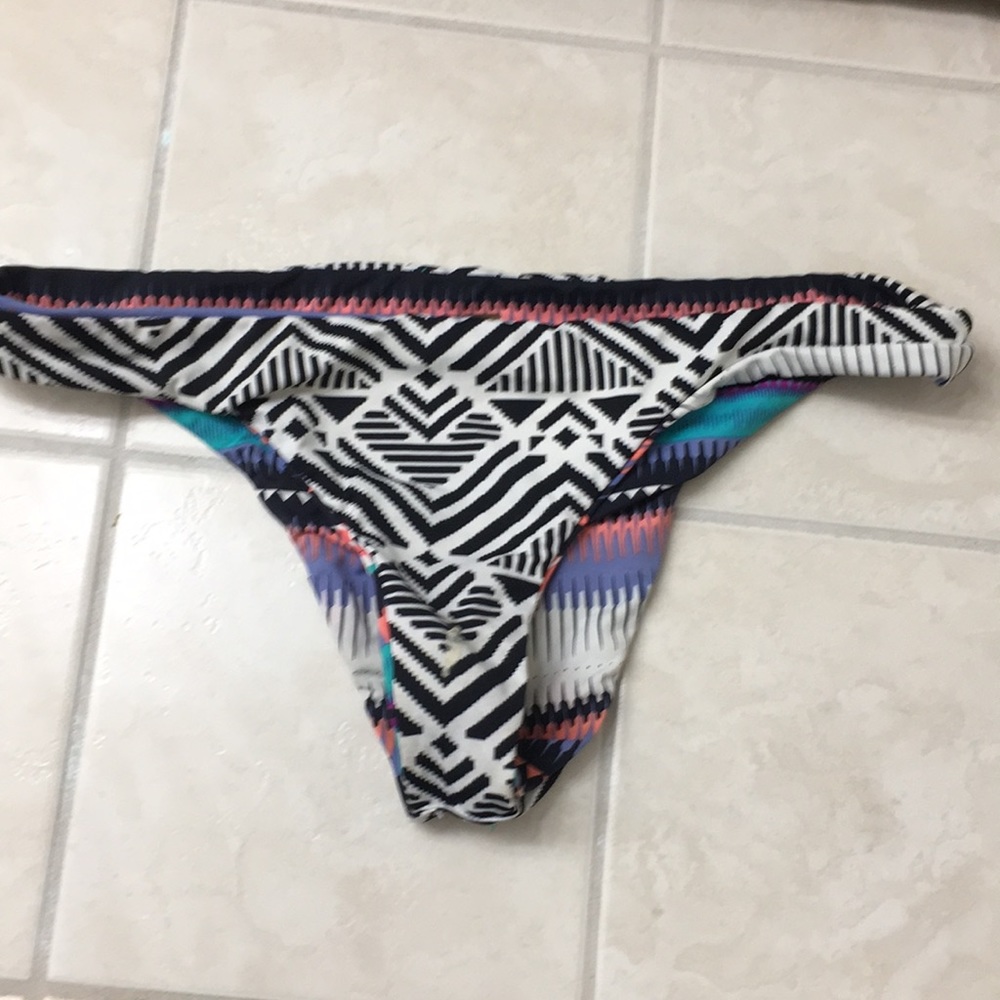 Reversible Roxy Bikini - Picture 3 of 4
